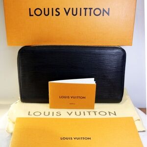 LOUIS VUITTON Black Zippy Organizer Epi Noir Long Wallet - Black Leather EUC